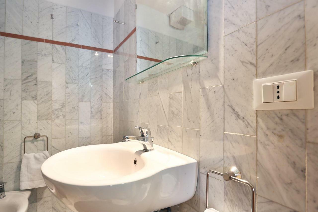 Concetta Apartment Флоренция Екстериор снимка